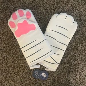 Kitty Paw Oven Mitts